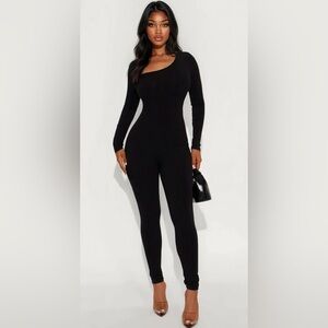 NWT FashionNova Snatched Black One-Shoulder Jumpsuit